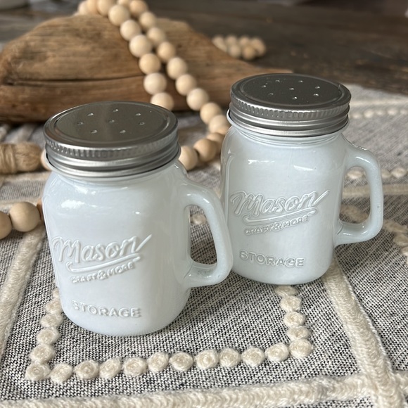 Mason Other - MASON JAR salt & pepper shakers - NEW in box